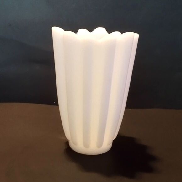 Vintage Fostoria Celestial Asymmetrical Milk Glass Vase Mid Century Elegance - Picture 1 of 6
